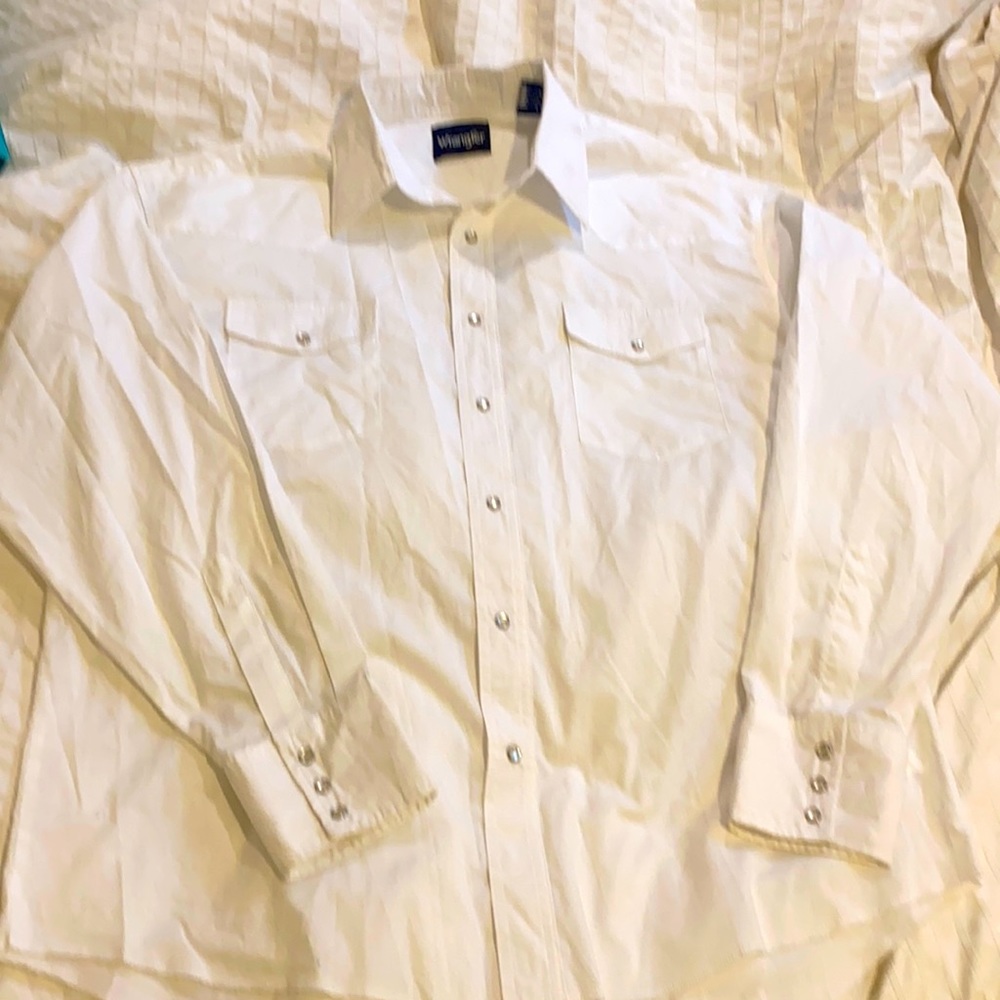 Men’s Wrangler‎ dress shirt